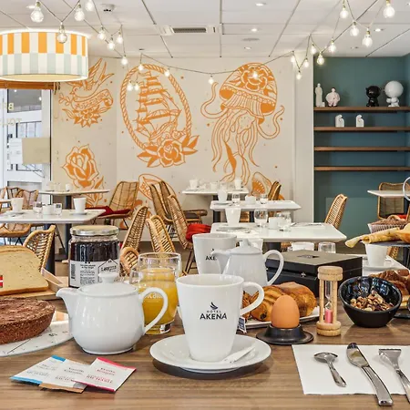 Akena - Grande ホテル