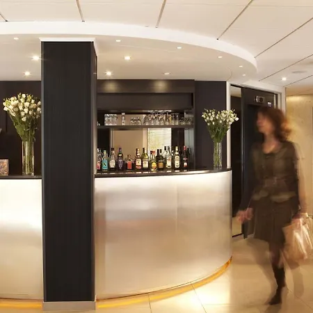 ホテル Akena - Grande 3*