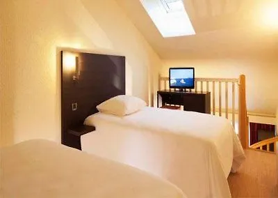 Surf Club By Akena - Grande Hotel 3*