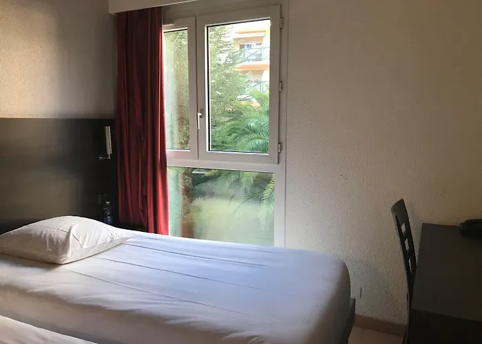 Akena - Grande Hotell Biarritz