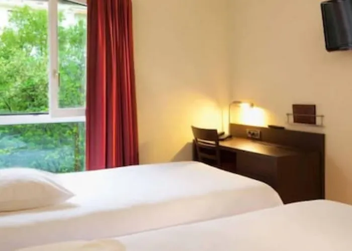 Hotell Akena - Grande 3*