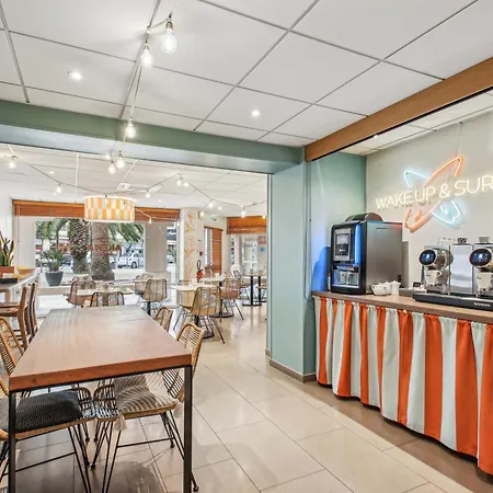 Hotel Surf Club By Akena - Grande Biarritz