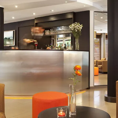 Akena - Grande 酒店