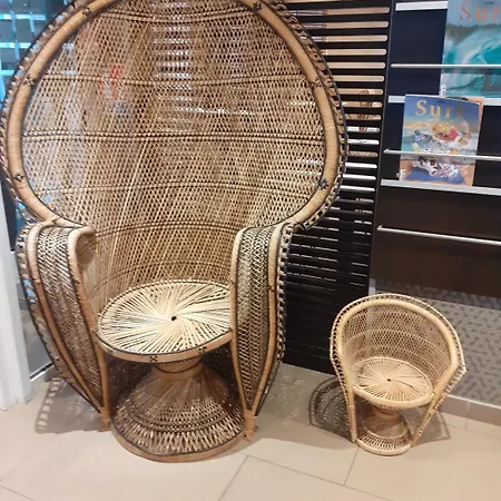 Akena - Grande 酒店