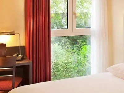 Akena - Grande Hotell