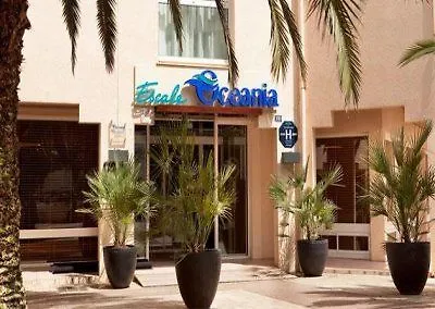 Akena - Grande Hotell